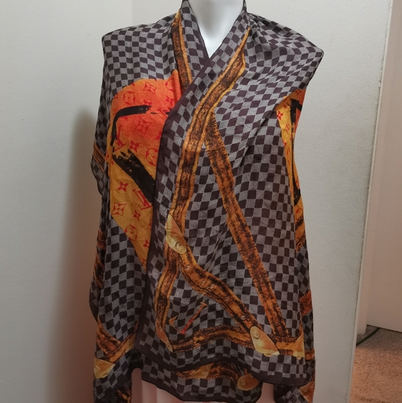 Louis Vuitton Damier Ebene Time Trunk Limited Édition silk Scarf - Picture 2 of 4